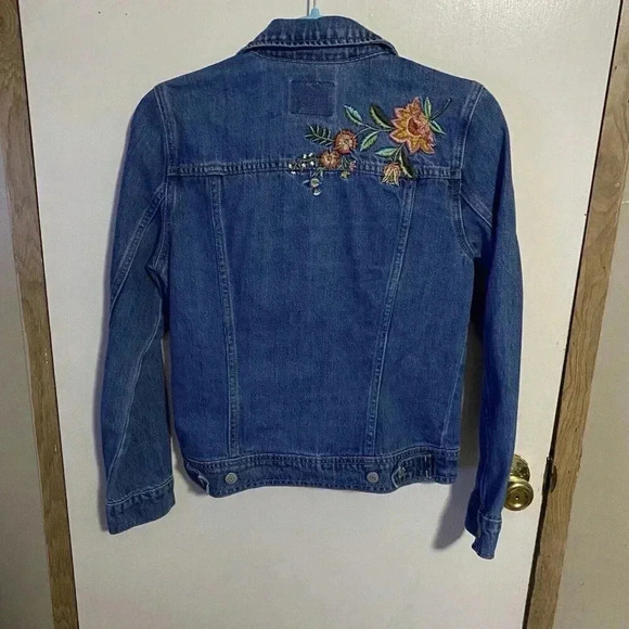 Womens/Girls Old Navy Denim Jacket W/ Beautiful Embroidery Work, Small - Picture 2 of 2